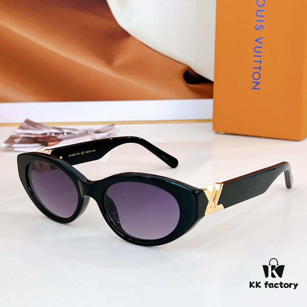 160 LOUIS VUITTON Z2104W Sunglasses