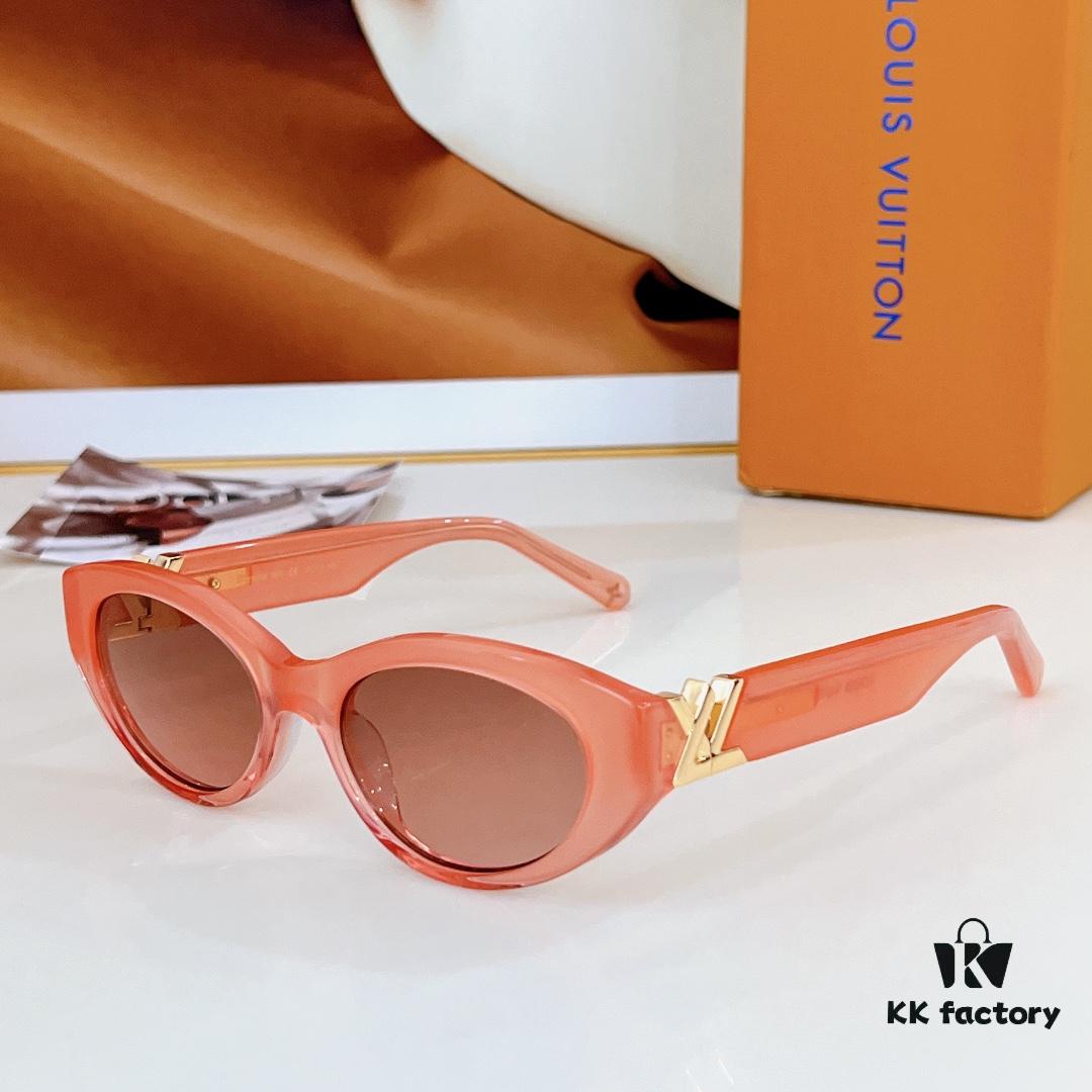 160 LOUIS VUITTON Z2104W Sunglasses