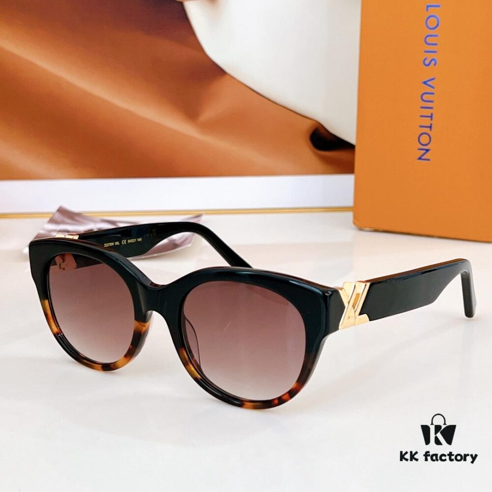 160 LOUIS VUITTON MODEL Z2378E SIZE 54□21-140