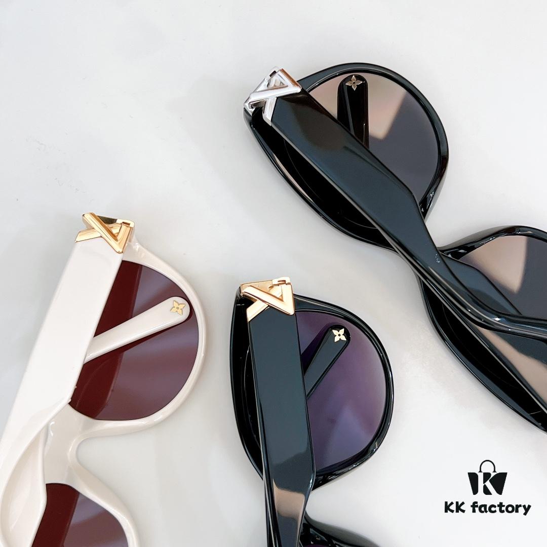 160 LOUIS VUITTON MODEL Z2378E SIZE 54□21-140