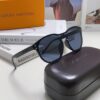 LOUIS VUITTON Round Frame Sunglasses with Detailed Design, Original LV Rimless Style, Classic Temple Logo, High-Quality Construction