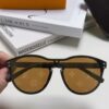 LOUIS VUITTON Round Frame Sunglasses with Detailed Design, Original LV Rimless Style, Classic Temple Logo, High-Quality Fashion Eyewear