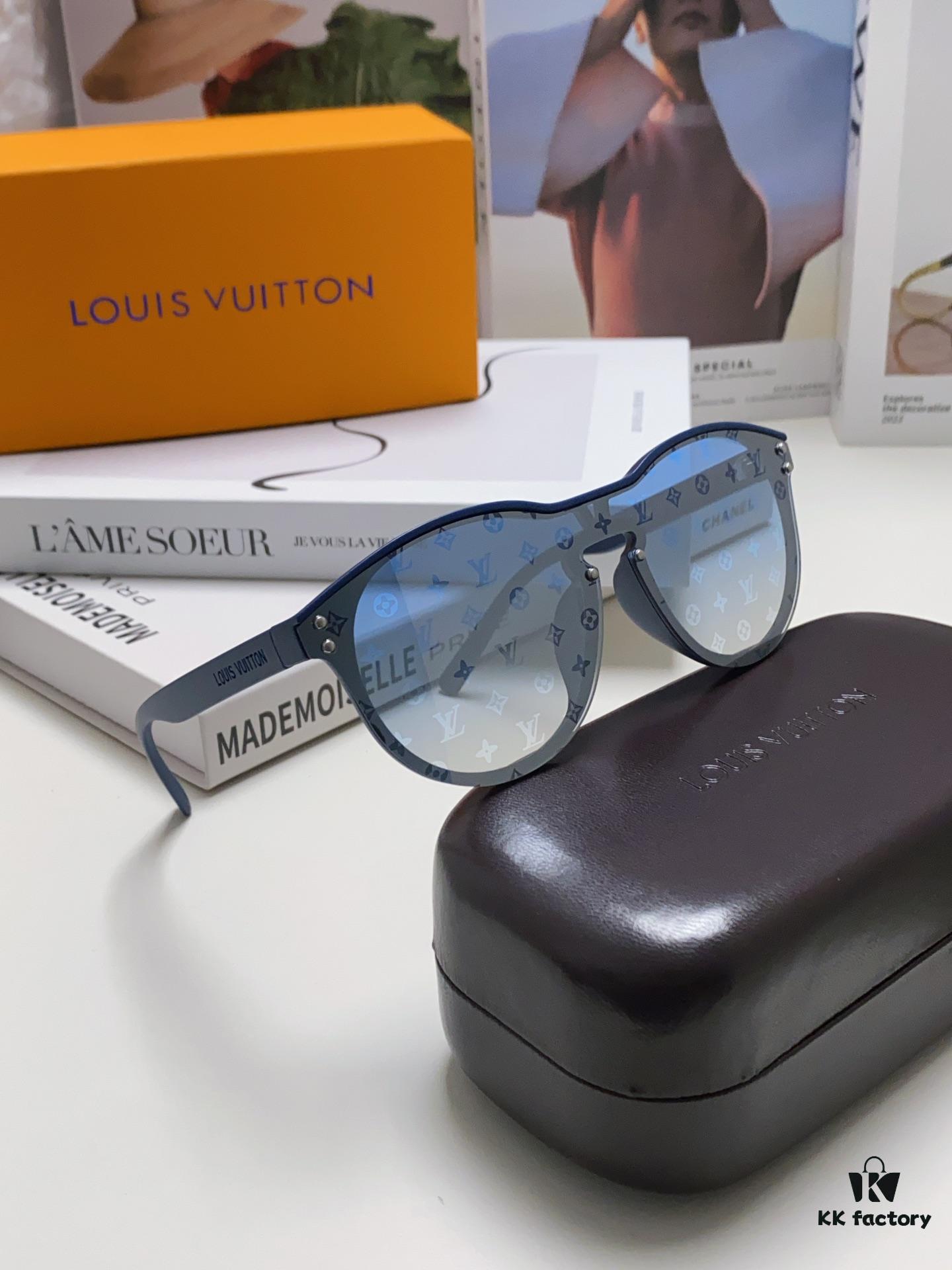 LOUIS VUITTON Round Frame Sunglasses with Detailed Design, Original LV Edgeless Style, Classic Temple Logo, High-Quality Construction
