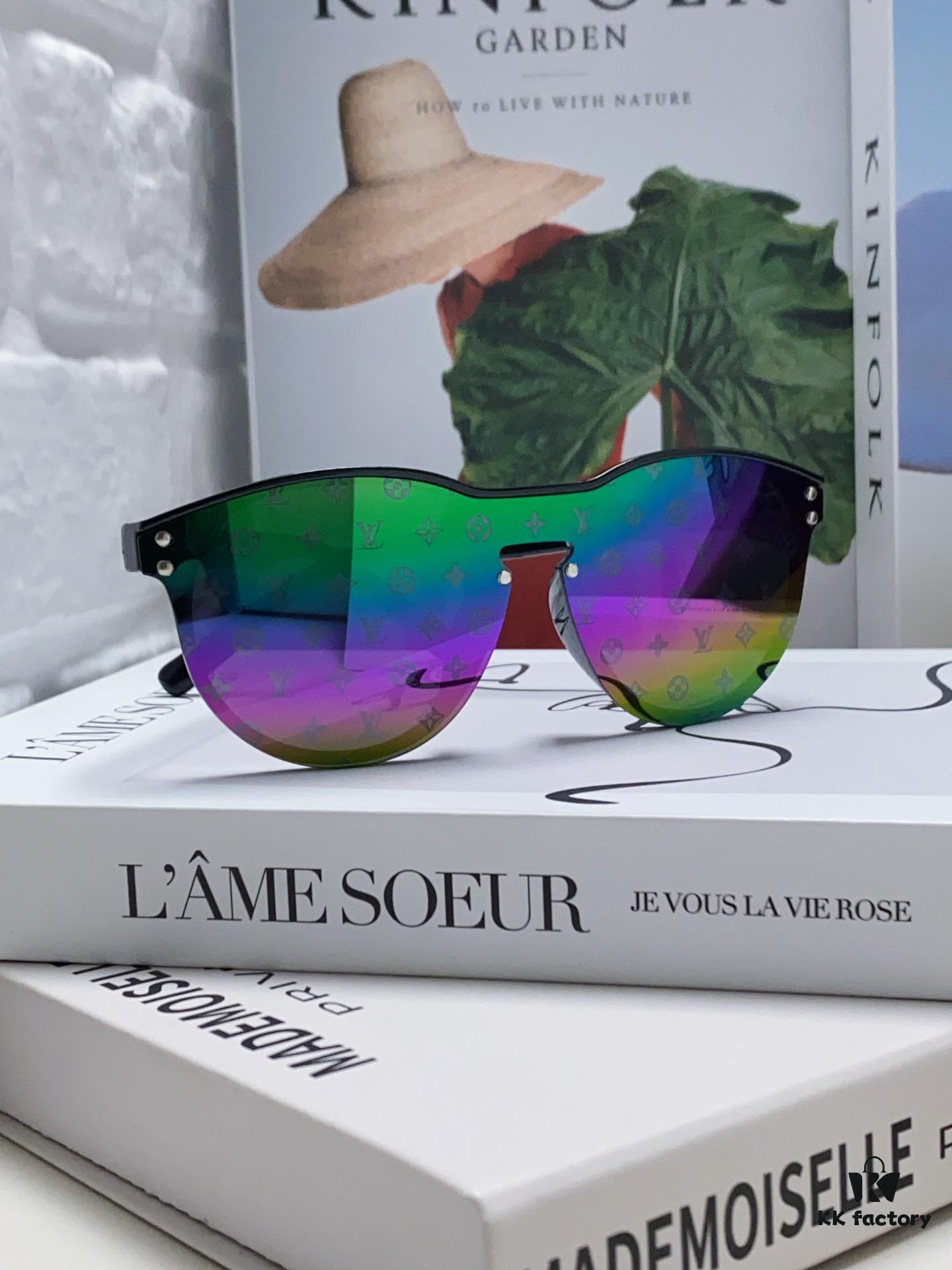 LOUIS VUITTON Round Frame Sunglasses with Detailed Design, Original LV Edgeless Style, Classic Temple Logo, High-Quality Fashion Eyewear