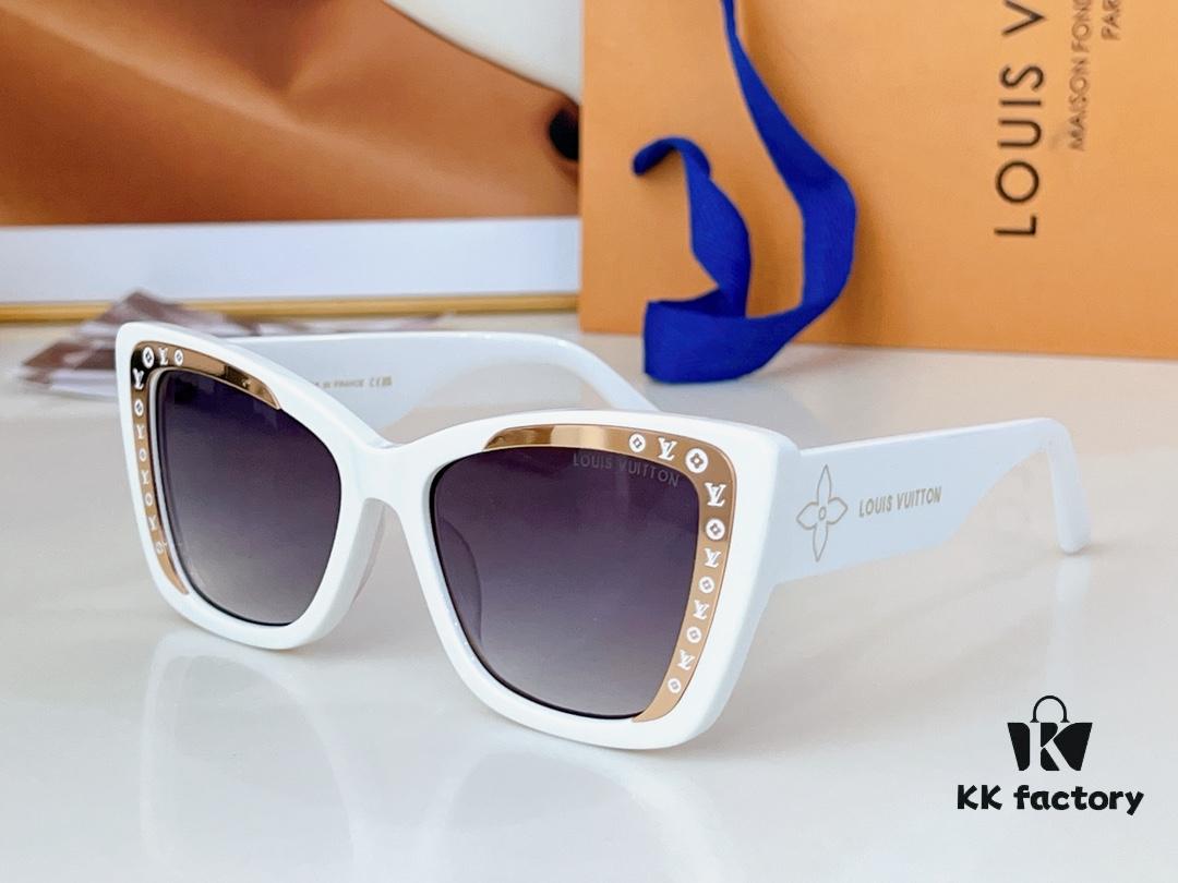 LOUIS VUITTON* Model: Z2007U Size: 56-18-145 Sunglasses