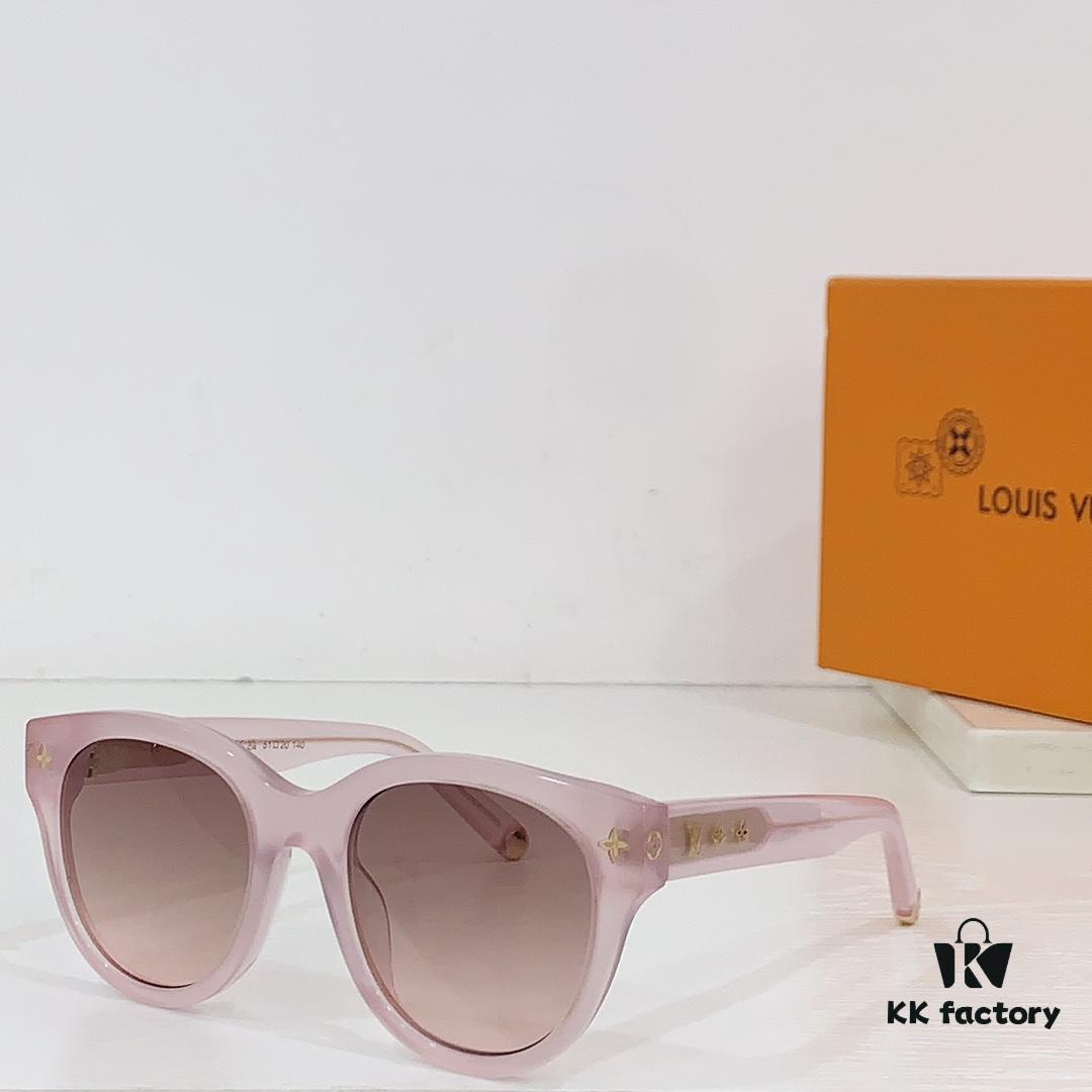 LOUIS VUITTON MODEL: Z1526E SIZE: 53□22-145 Sunglasses