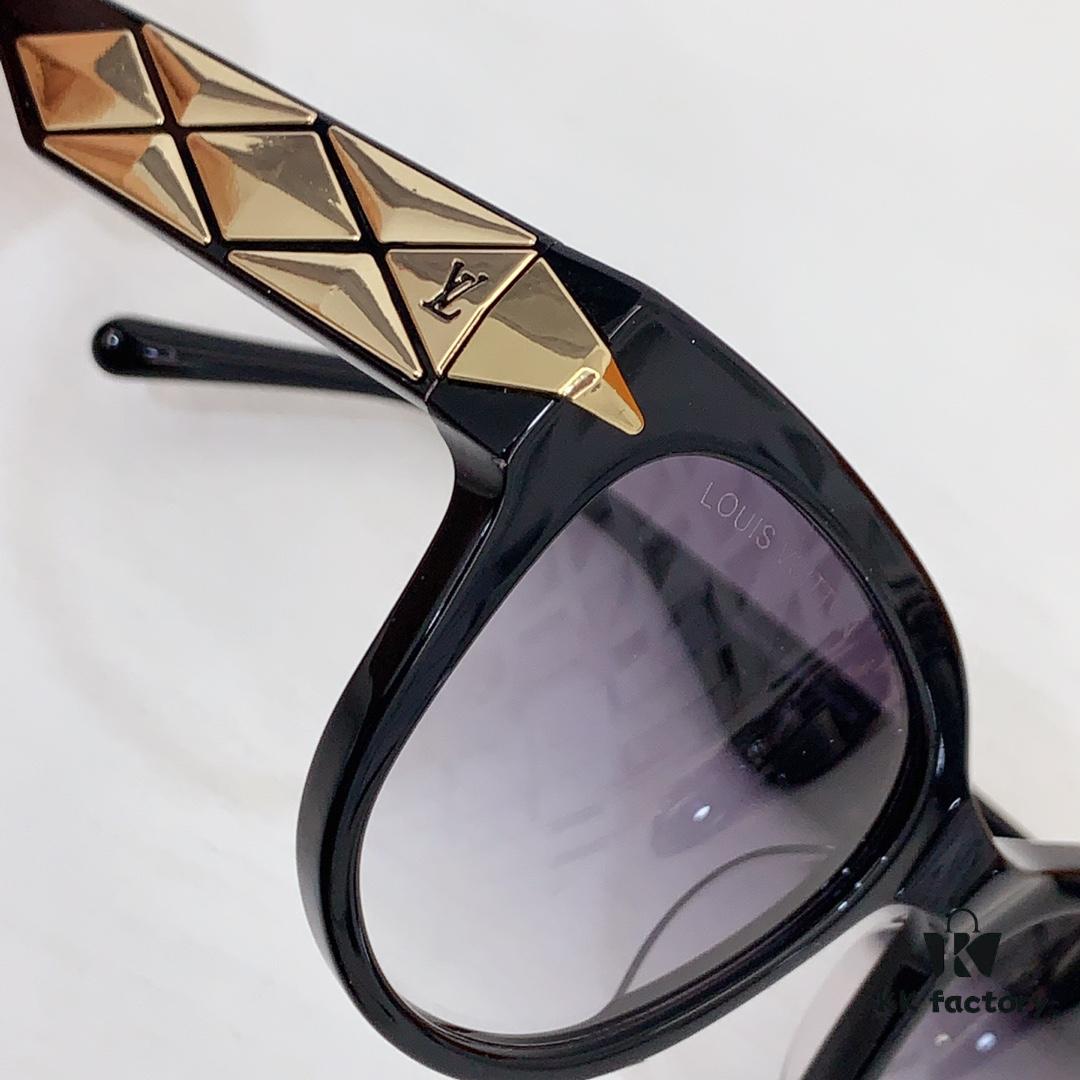 LOUIS VUITTON Z 1988W Sunglasses Size 54-21-145