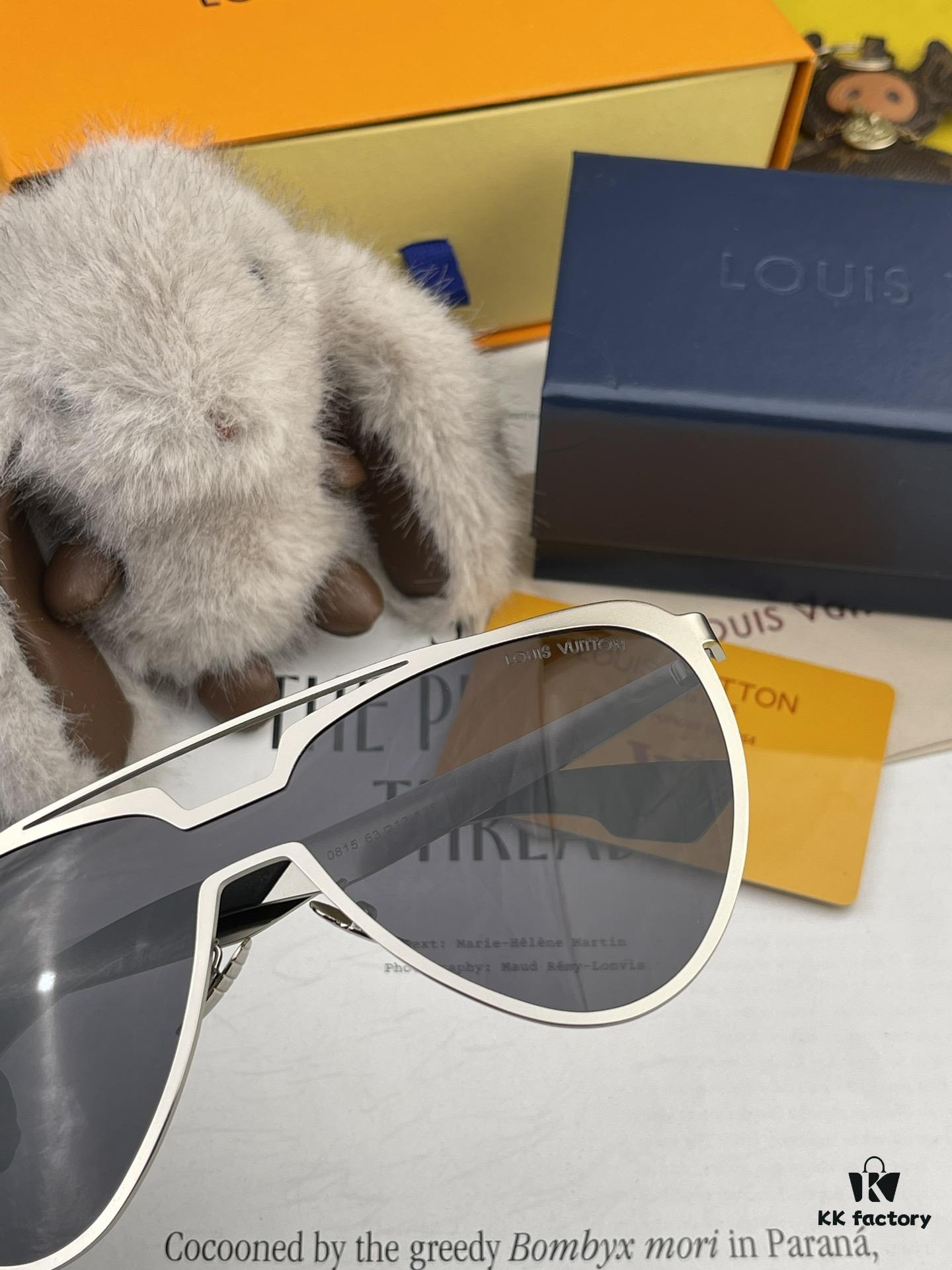 LOUIS VUITTON LV Men's Sunglasses 💋💋 Stylish Frame, High Quality, Universal Fit, For Connoisseurs Only, Extremely Popular 🍁🍁💯💯 Hong Kong Purchase, Premium Quality 🐝 Model: 0815