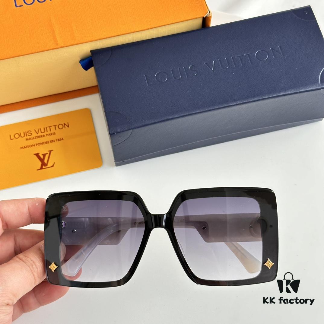 LOUIS VUITTON New Arrival Z6028E Square Frame Sunglasses