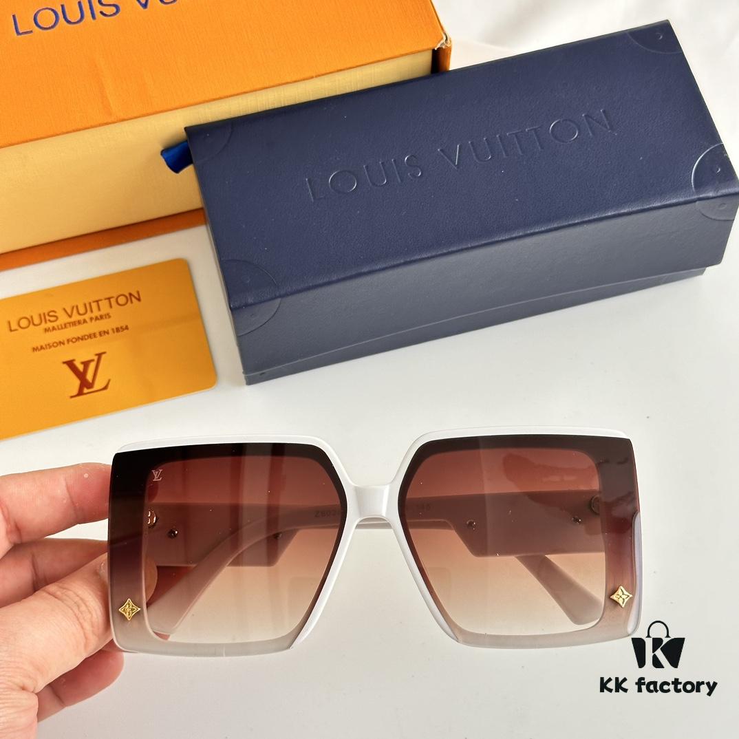 LOUIS VUITTON New Arrival Z6028E Square Frame Sunglasses