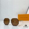 LOUIS VUITTON Sunglasses