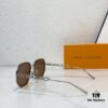 LOUIS VUITTON Sunglasses