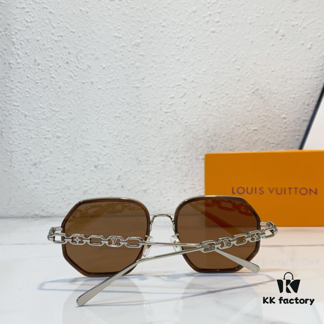 LOUIS VUITTON Sunglasses