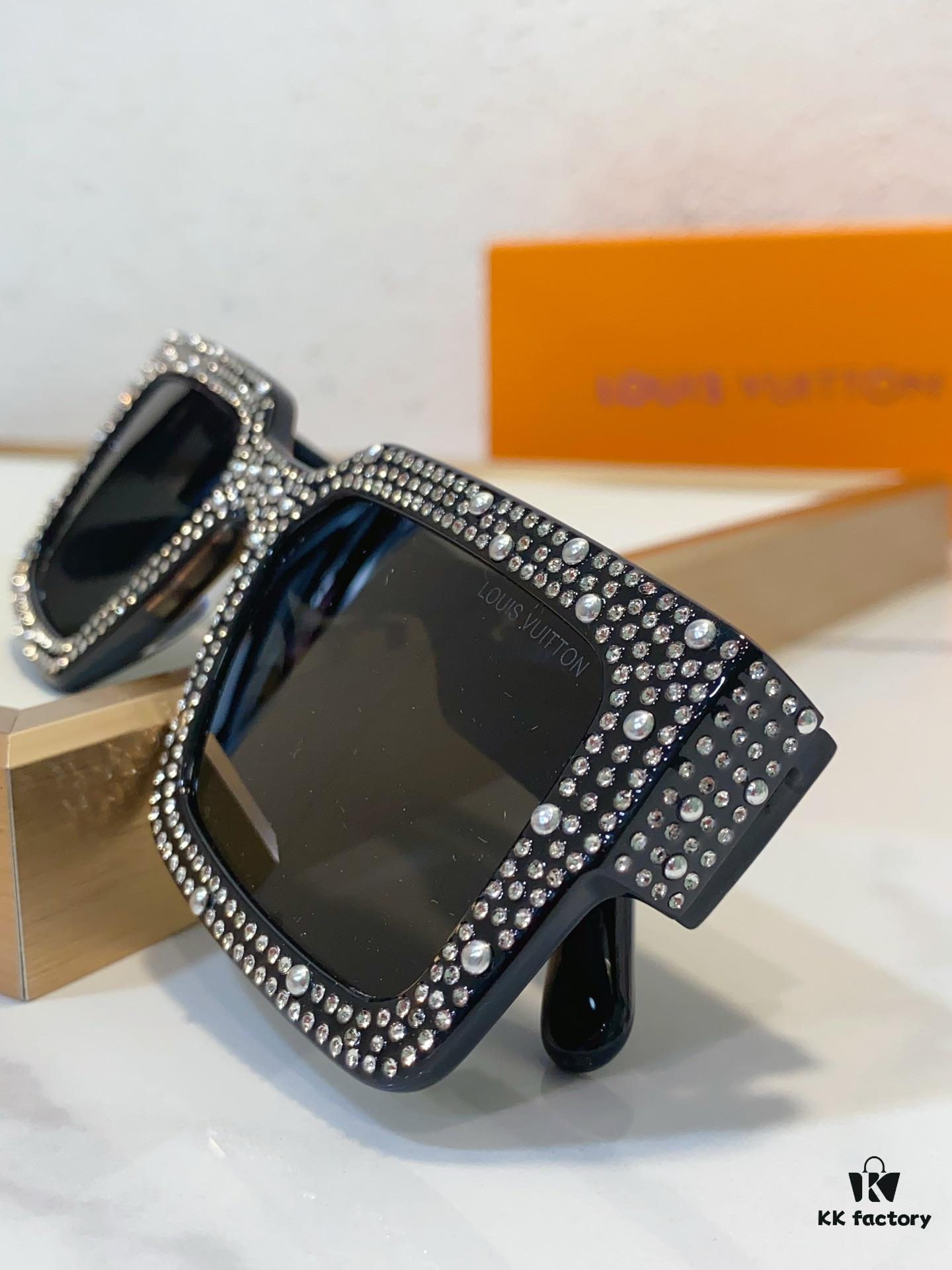 LV Z2396W Men's Sunglasses, Handcrafted Stars Design, Size 54-21-155