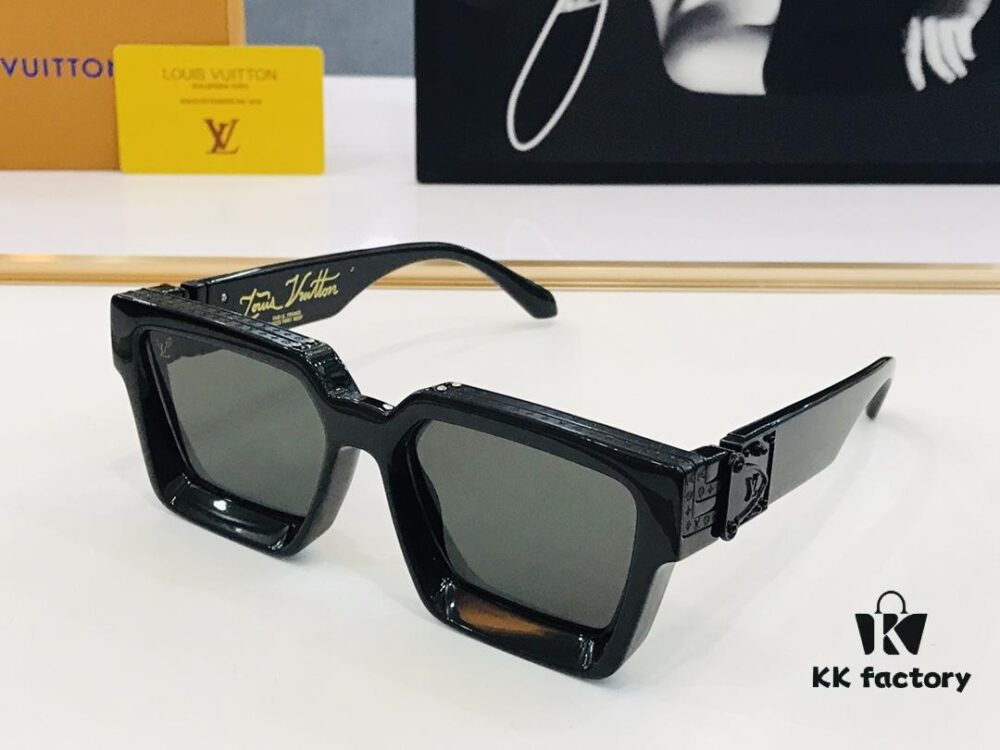 LOUIS VUITTON LV Maison M96006 Size 56□17 Luxury Edition Gold Logo Dense Pattern BM Exquisite Sunglasses