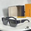 140 Louis VUITTON MOD: Z2062W Size: 133-0-140 Sunglasses