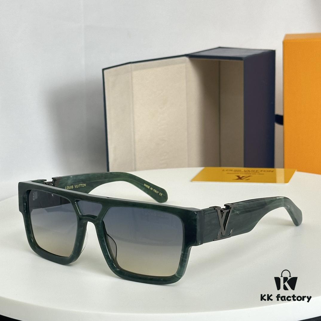 140 Louis VUITTON MOD: Z2062W Size: 133-0-140 Sunglasses