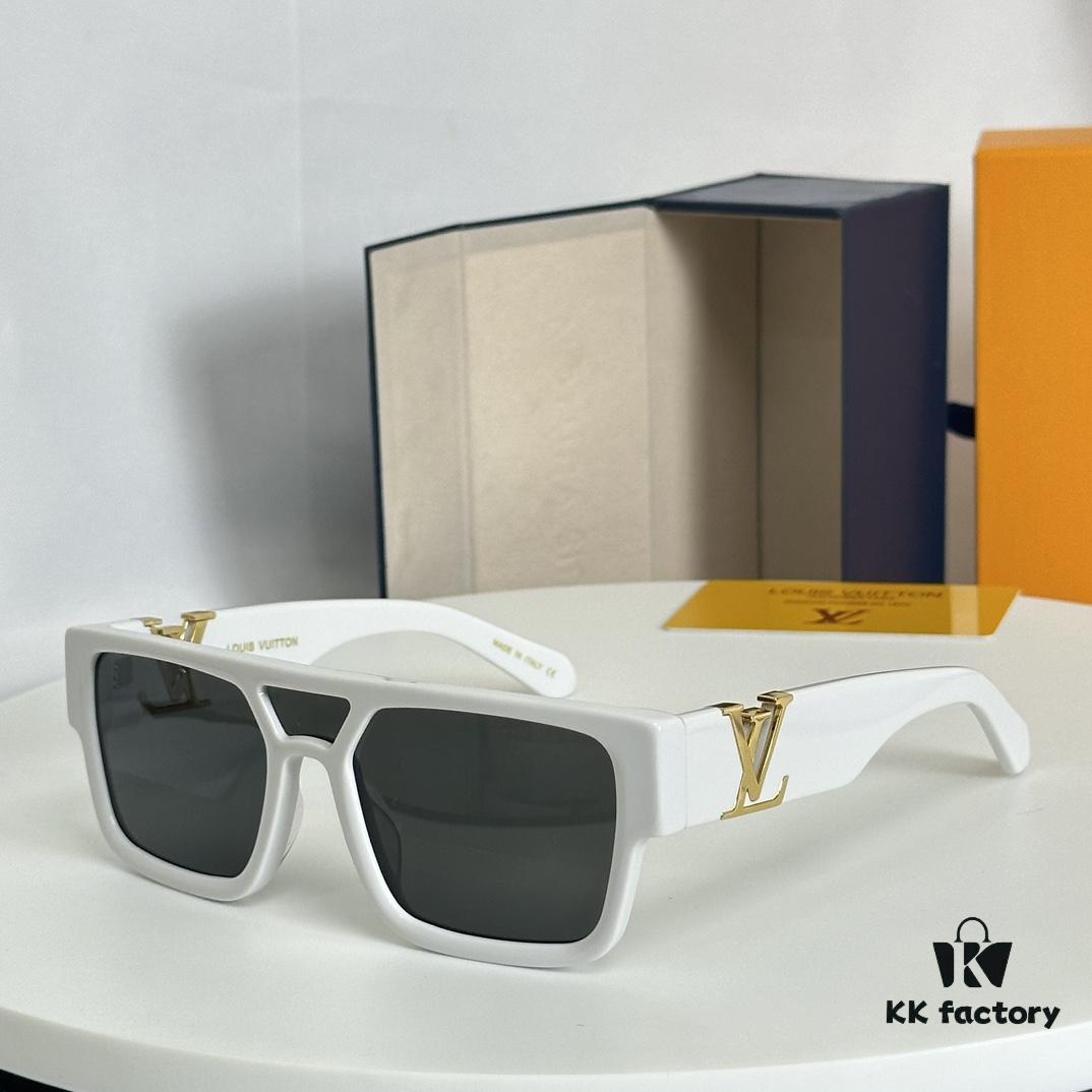 140 Louis VUITTON MOD: Z2062W Size: 133-0-140 Sunglasses