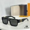 140 Louis VUITTON MOD: Z2062W Size: 133-0-140 Sunglasses