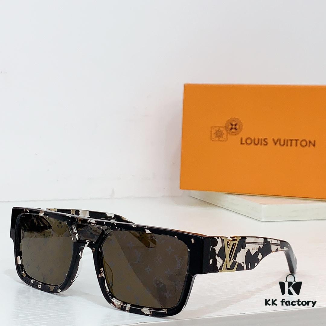 140 Louis VUITTON MOD: Z2062W Size: 133-0-140 Sunglasses