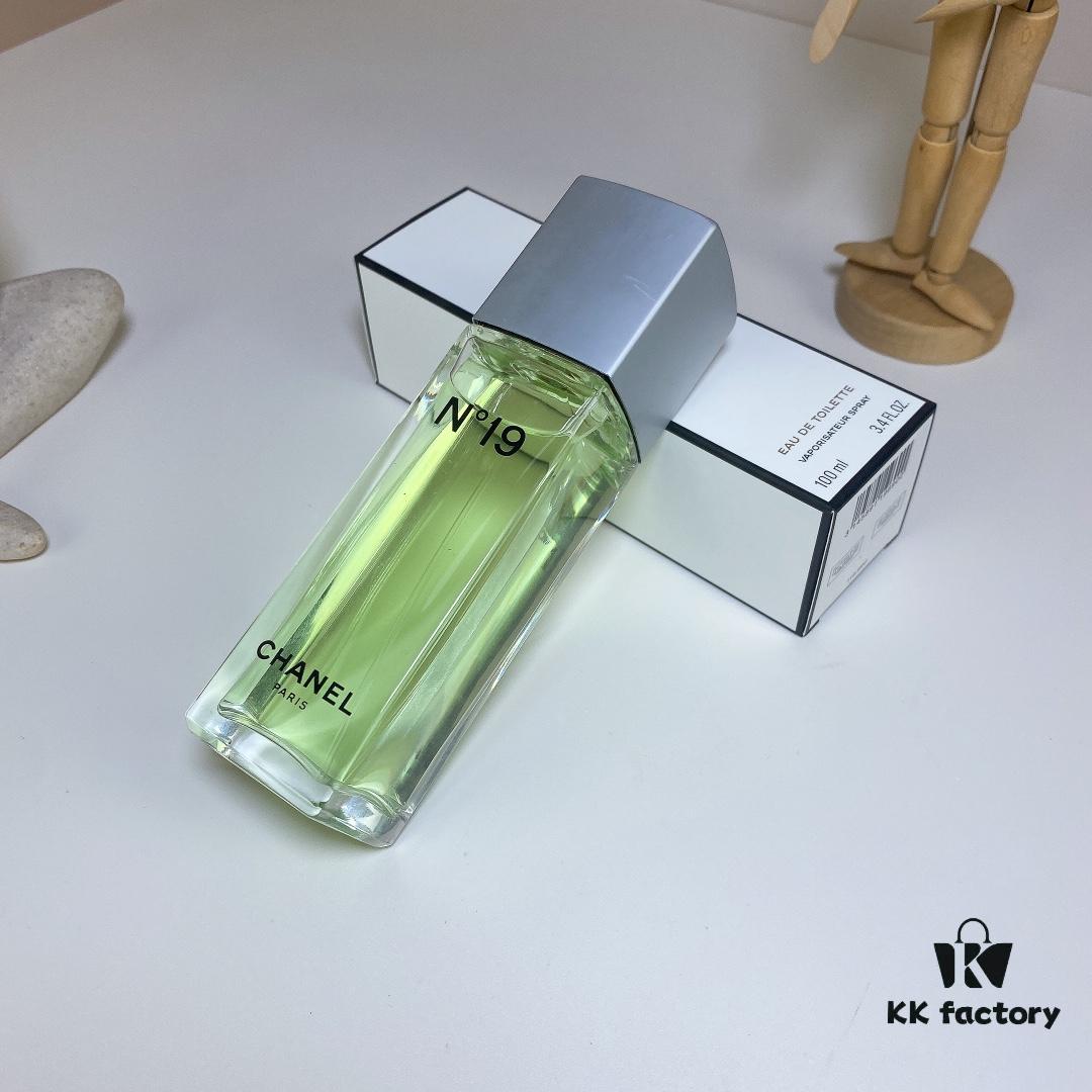 Chanel No. 19 Eau de Toilette 100ml