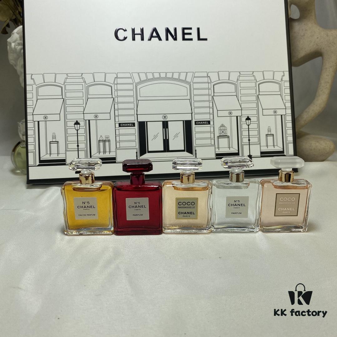 Q-Style Chanel 8-Piece Mini Perfume Set, 7.5ml×8, Includes Gift Bag, No Spray Applicator, Dab-on Design