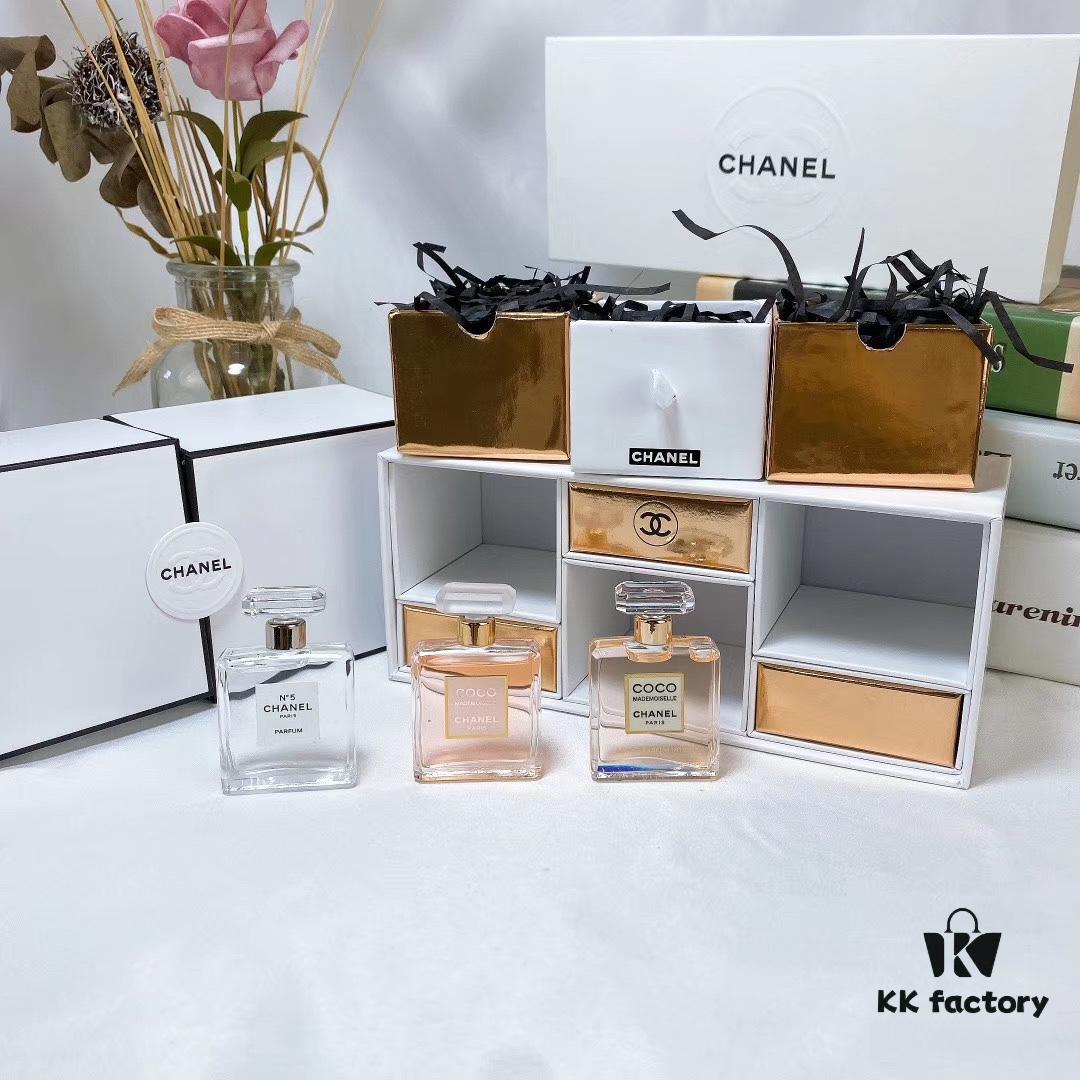 Chanel Q-Sized Christmas Set of Three in Collector's Box, Wooden Packaging, 7.5ml Each, No Spray Nozzles, Miniature Scents: L'Eau de Chanel, Modern Coco, Rich Coco, Multi-Functional Box for Storing Lipsticks and Jewelry