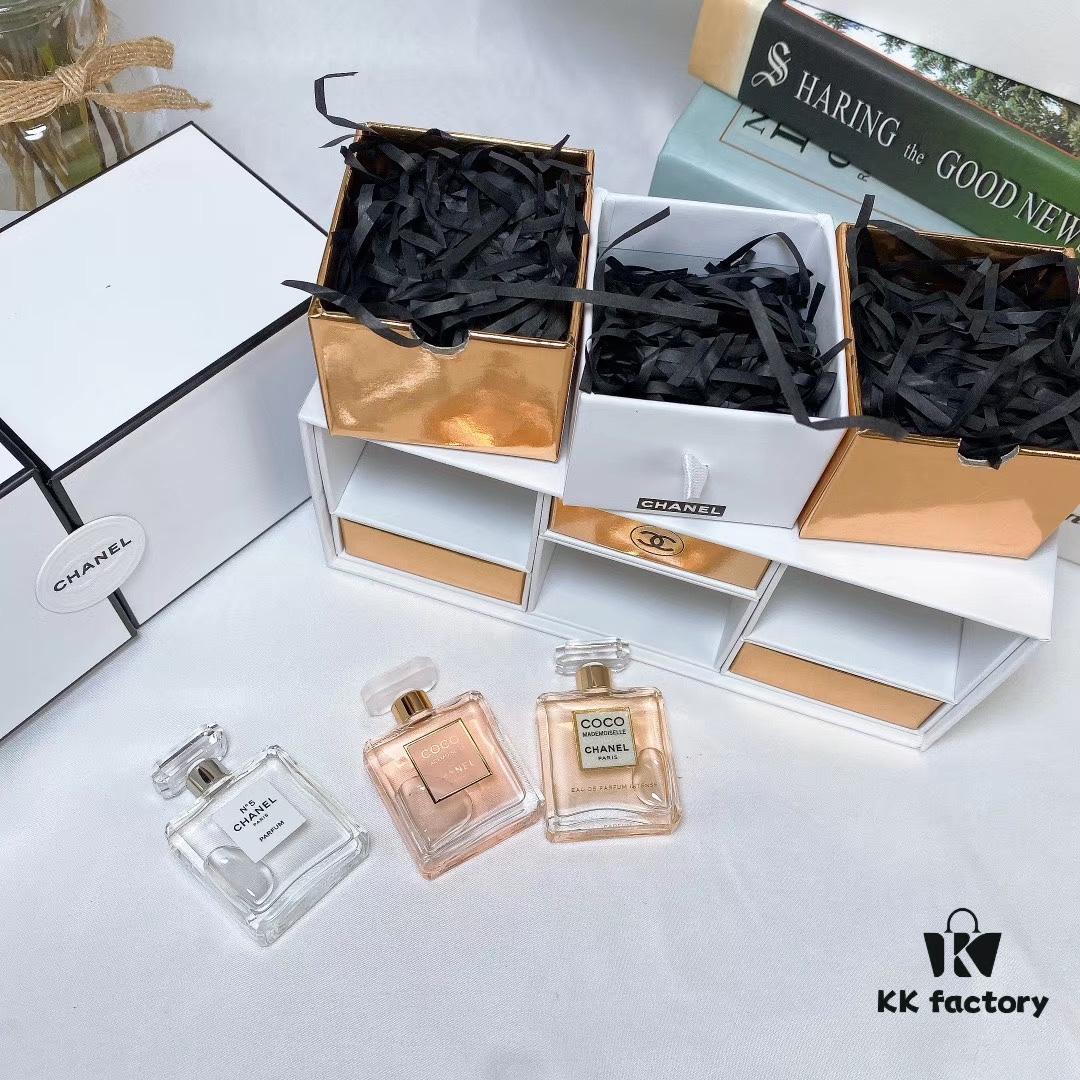 Chanel Q-Sized Christmas Set of Three in Collector's Box, Wooden Packaging, 7.5ml Each, No Spray Nozzles, Miniature Scents: L'Eau de Chanel, Modern Coco, Rich Coco, Multi-Functional Box for Storing Lipsticks and Jewelry