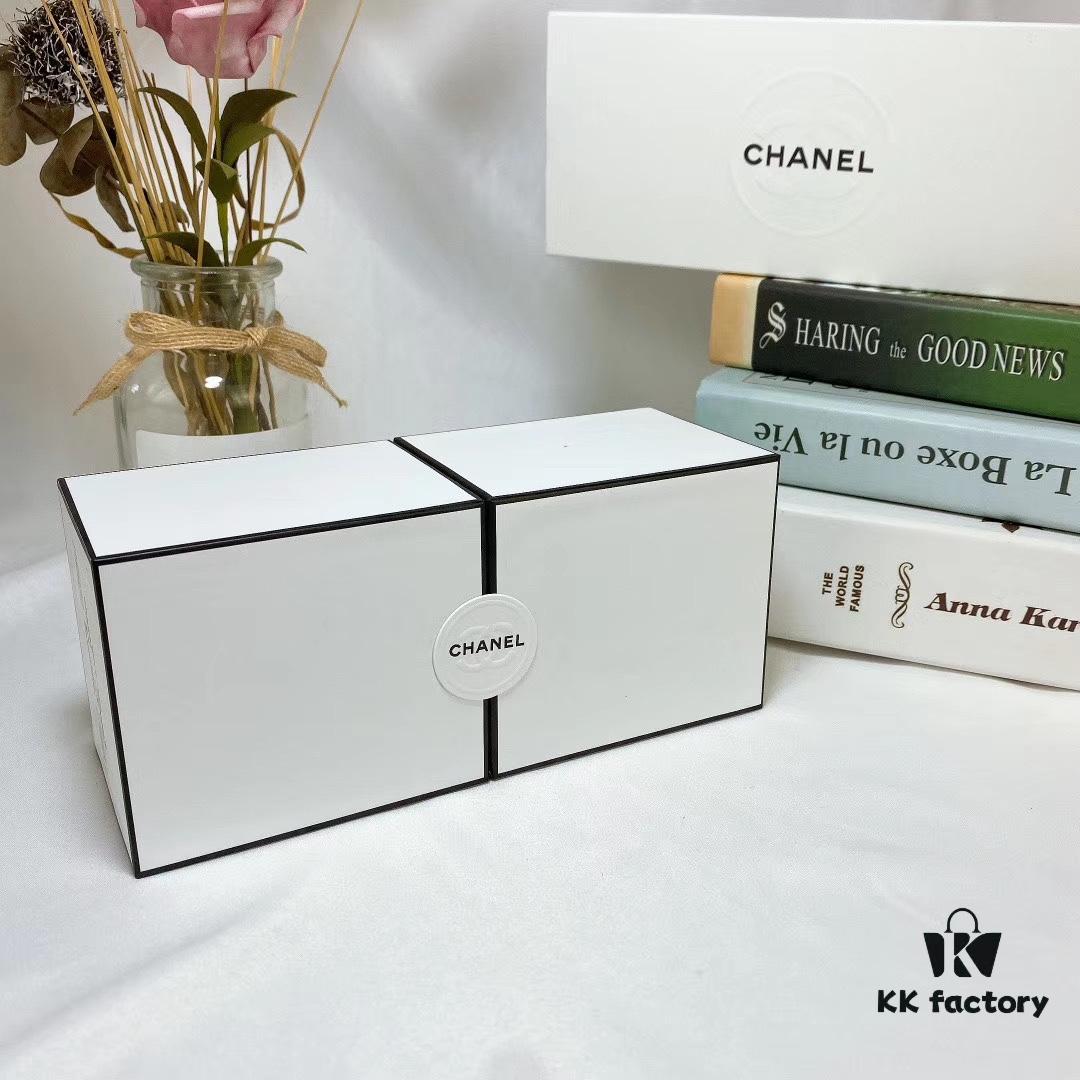 Chanel Q-Sized Christmas Set of Three in Collector's Box, Wooden Packaging, 7.5ml Each, No Spray Nozzles, Miniature Scents: L'Eau de Chanel, Modern Coco, Rich Coco, Multi-Functional Box for Storing Lipsticks and Jewelry