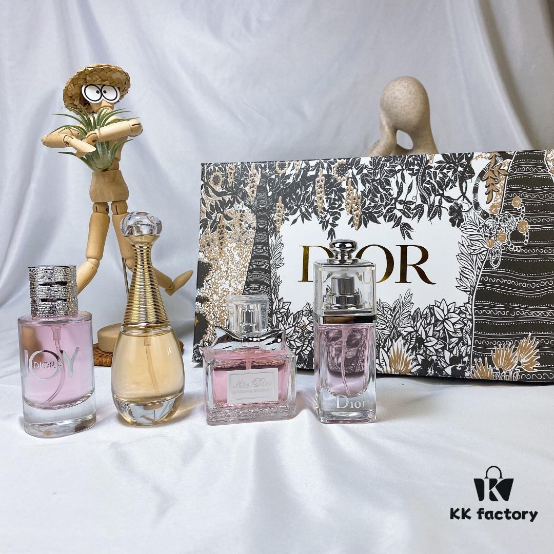 New Dior Perfume Mini Deluxe Gift Set 4-Piece Set, Including J'adore, Miss Dior, Addict Fresh, and Joy
