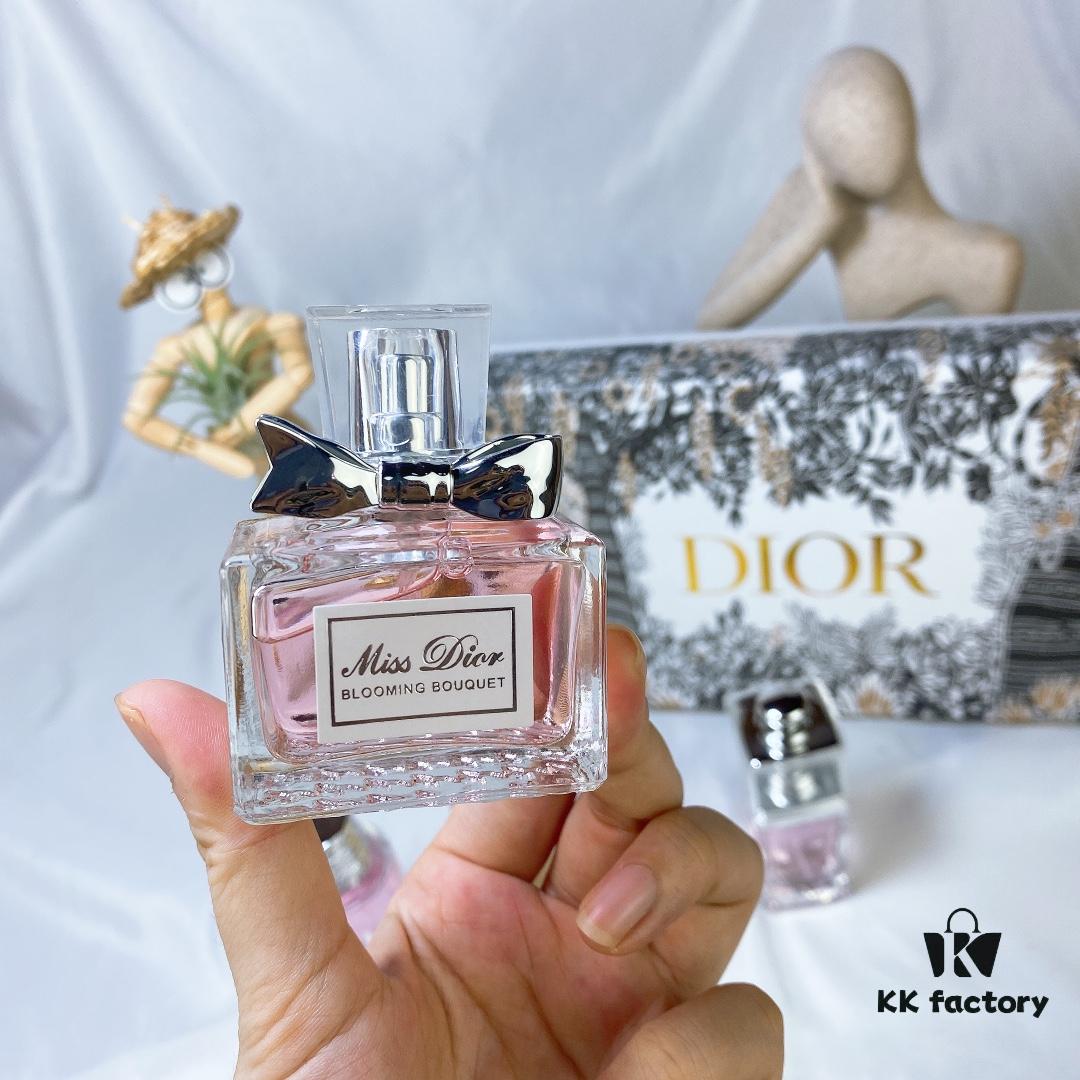 New Dior Perfume Mini Deluxe Gift Set 4-Piece Set, Including J'adore, Miss Dior, Addict Fresh, and Joy