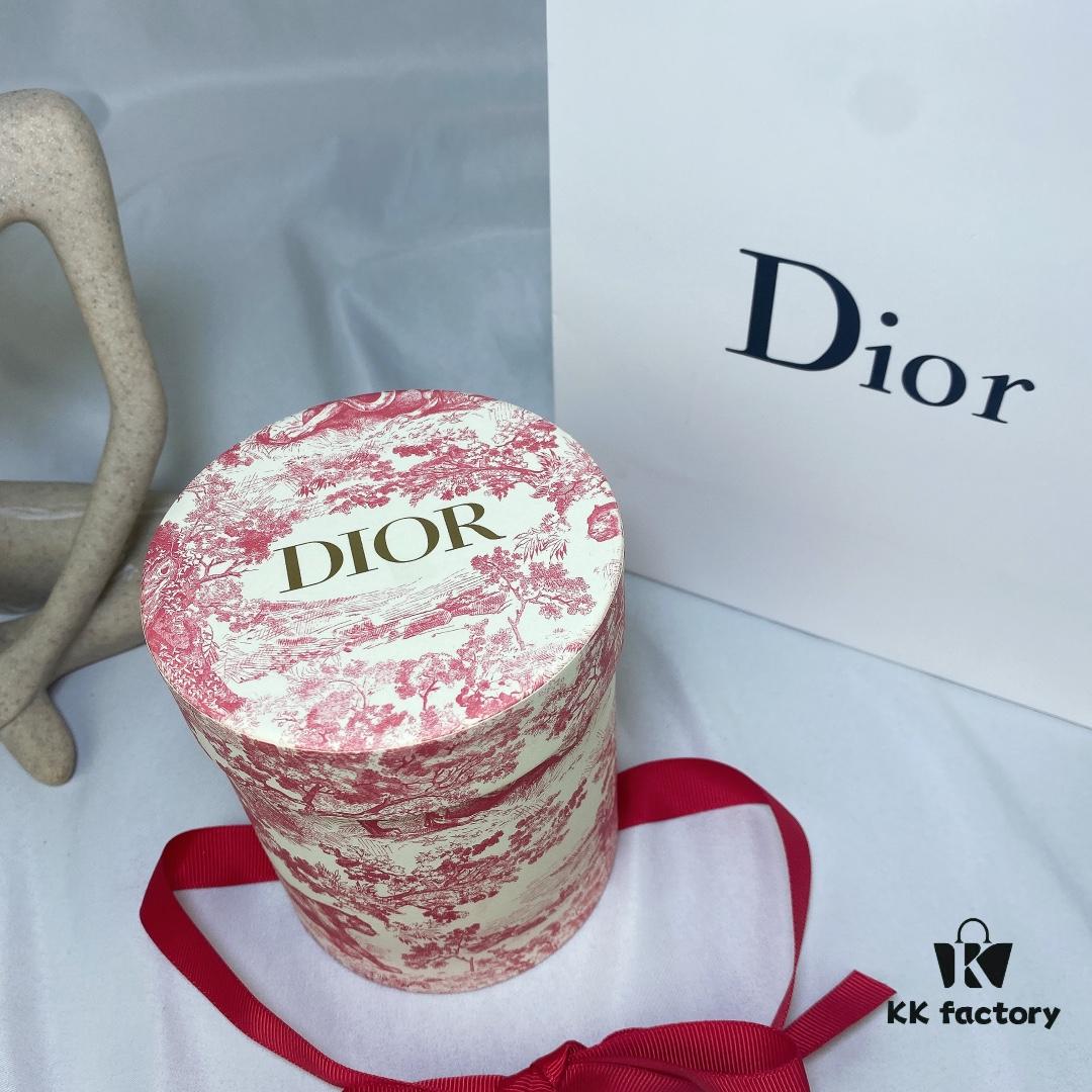 Dior Large Red Toile de Jouy Hydrangea Scented Candle Gift Set, Housewarming Gift 280g, with Boutique Shopping Bag