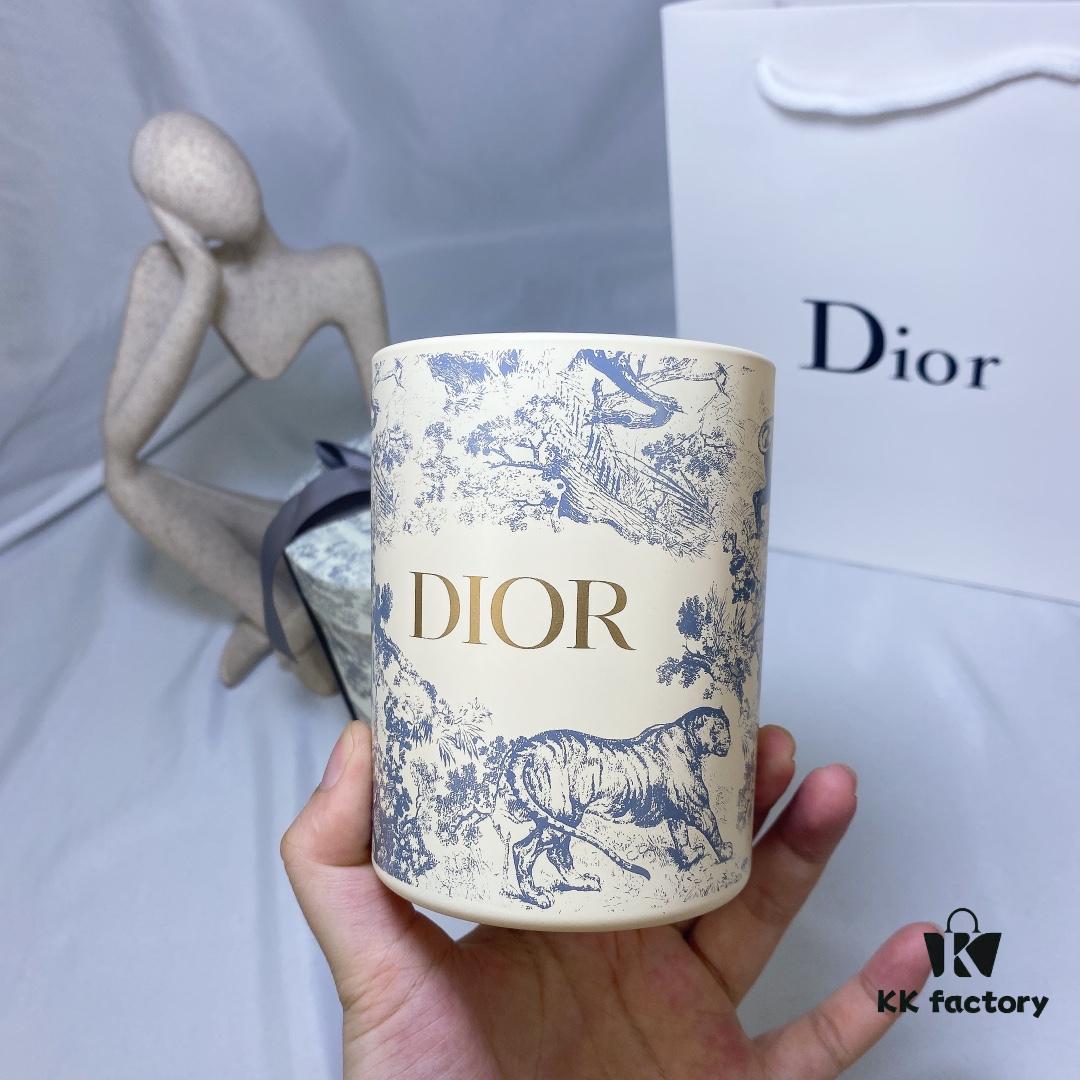 Dior Large Size Deep Green Jouy Print Hydrangea Scent Perfumed Candle Gift Set, Housewarming Gift 280g, with Boutique Shopping Bag