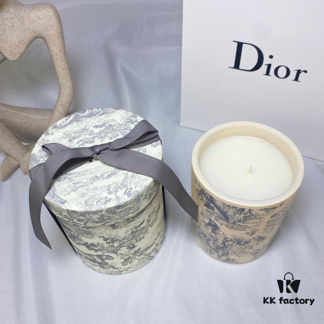 Dior Large Size Deep Green Jouy Print Hydrangea Scent Perfumed Candle Gift Set, Housewarming Gift 280g, with Boutique Shopping Bag