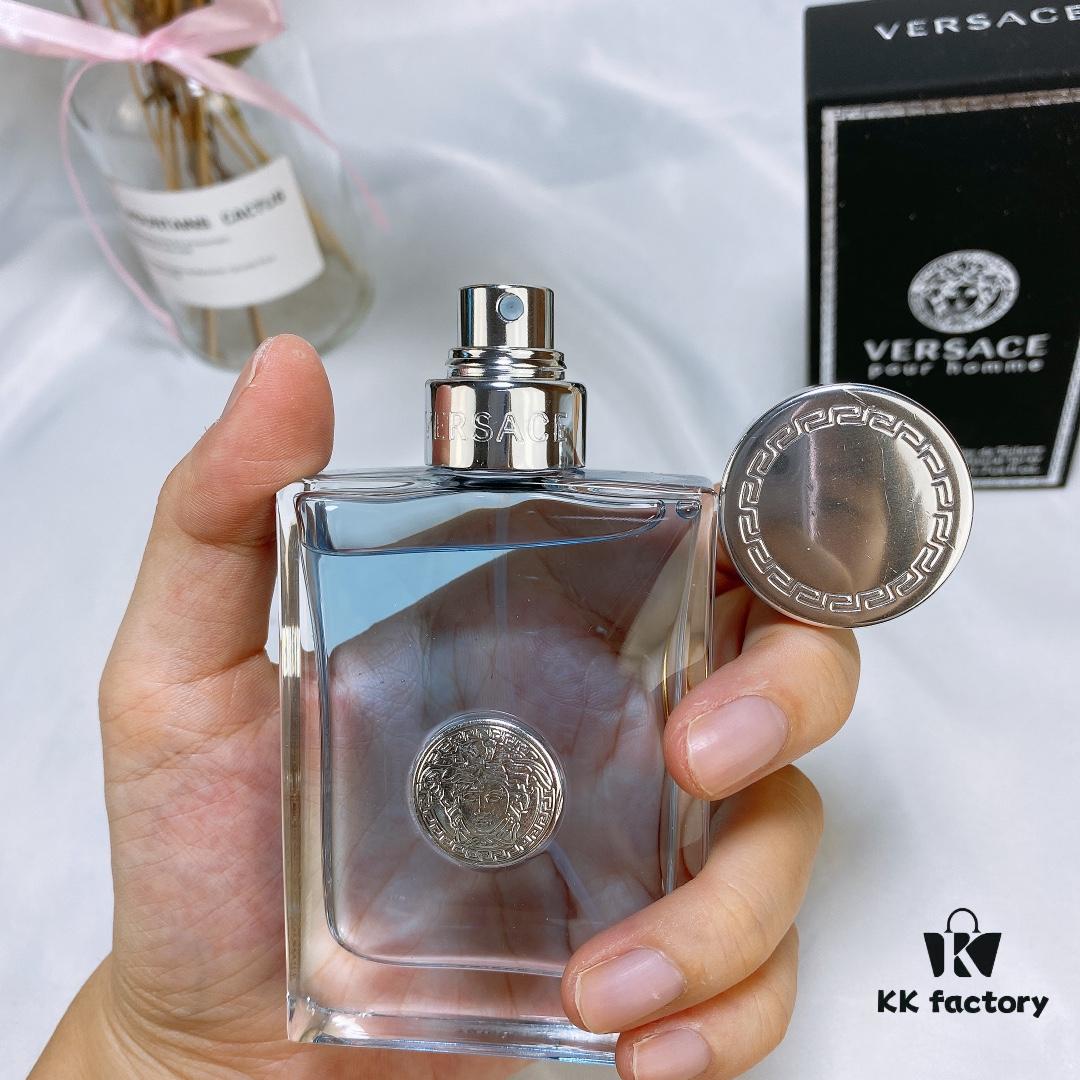 50ml 💕 Versace Pour Homme Eau de Toilette for Men 50ML, Hidden Tube, Fragrance Family: Fresh Citrus Aquatic Notes - Top Notes: Citron, Orange Blossom, Bergamot, Cereal. Middle Notes: Geranium, Hyacinth, Sage, Cedarwood. Base Notes: Tonga Bean, Musk, Amber.