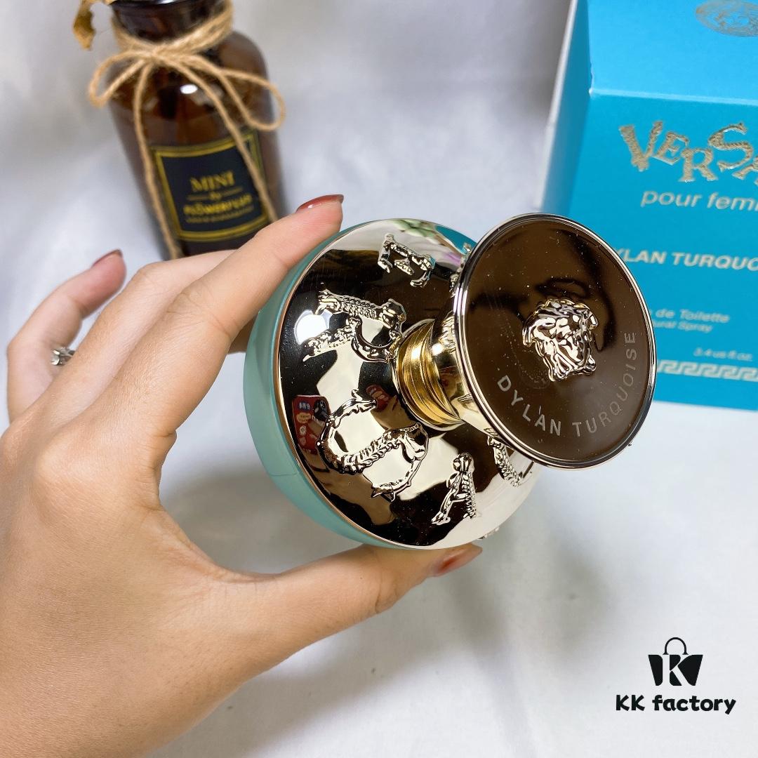 VERSACE DYLAN BLUE/Turquoise Versace Pour Femme Dylan Turquoise Women's Eau de Toilette 100ml