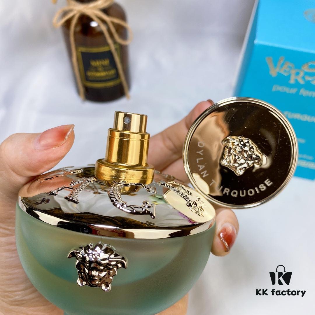 VERSACE DYLAN BLUE/Turquoise Versace Pour Femme Dylan Turquoise Women's Eau de Toilette 100ml