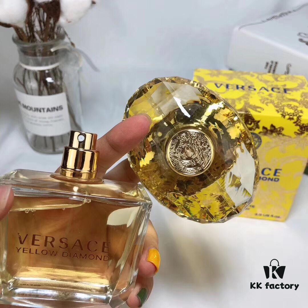 Versace Bright Crystal Eau de Toilette 90ml