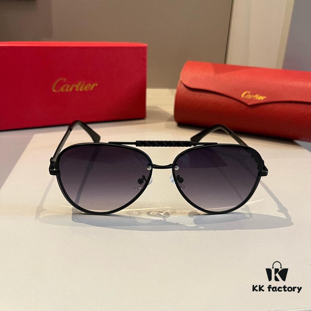 Cartier Men's High-End Oversized Aviator Sunglasses, 1:1 Replica of Official Website Version, Elegant and Luxurious Design with Minimalist Iconic Logo on Temples