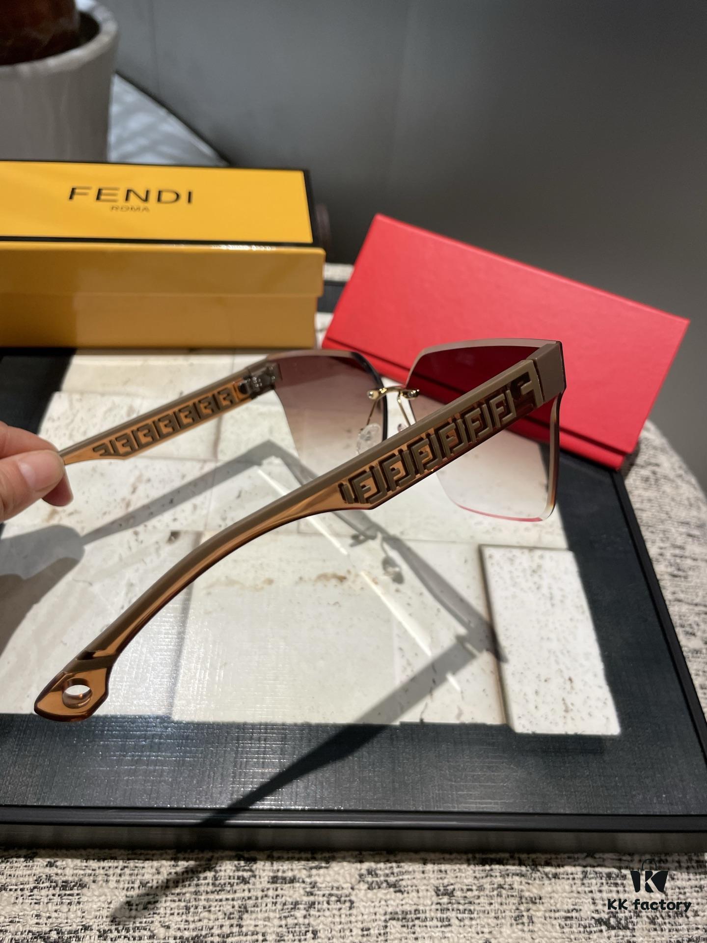 Fendi Postar Resin Polarized Sunglasses 😎 New Fashion Chic Style, Reduce Glare and Block Harmful Radiation 🥰 Essential for Travel, Outings, and Driving 🌸