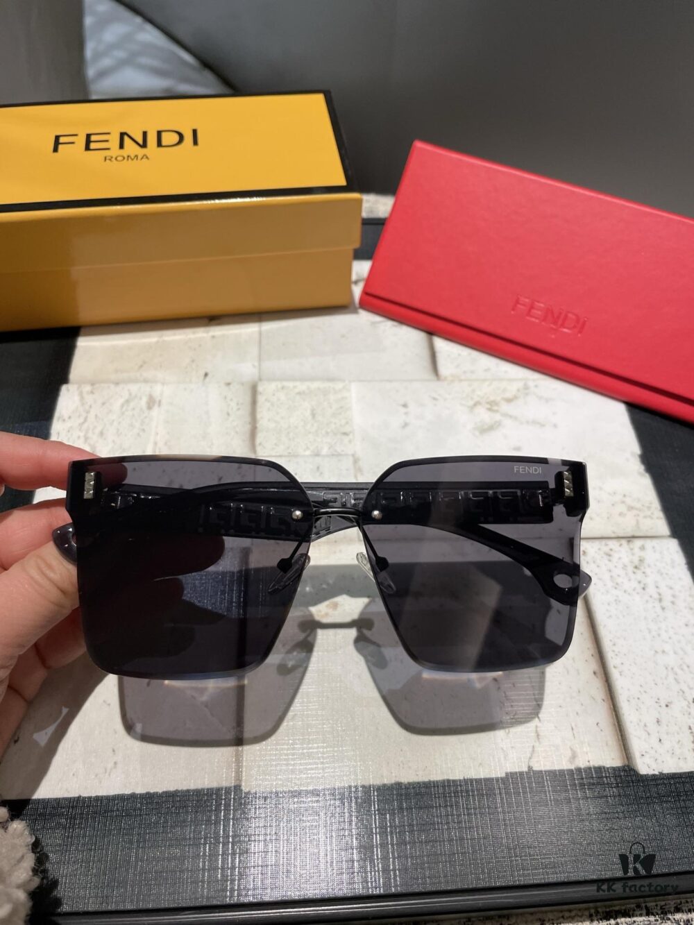 Fendi💌Polaroid Resin Sunglasses😎New Style Chanel-Inspired Shades for Reducing Glare🥰Blocks Harmful Light and Radiation😊Essential Fashion Accessory for Travel and Outings🌸Great for Driving Too🧐Brand Philosophy - Trends Come and Go, but Style Remains Eternal🥳6115 Eyewear Sunglasses