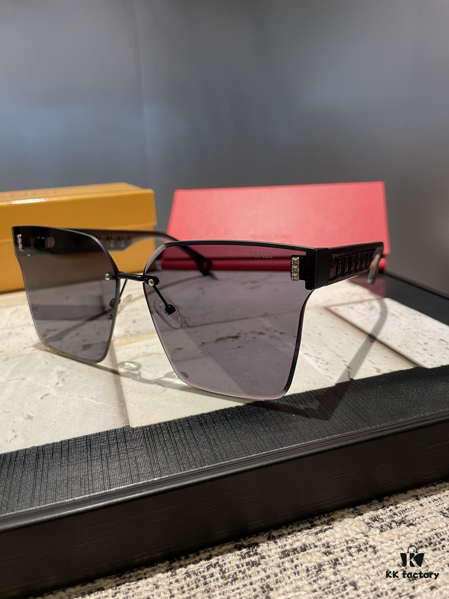 Fendi💌Polaroid Resin Sunglasses😎New Style Chanel-Inspired Shades for Reducing Glare🥰Blocks Harmful Light and Radiation😊Essential Fashion Accessory for Travel and Outings🌸Great for Driving Too🧐Brand Philosophy - Trends Come and Go, but Style Remains Eternal🥳6115 Eyewear Sunglasses