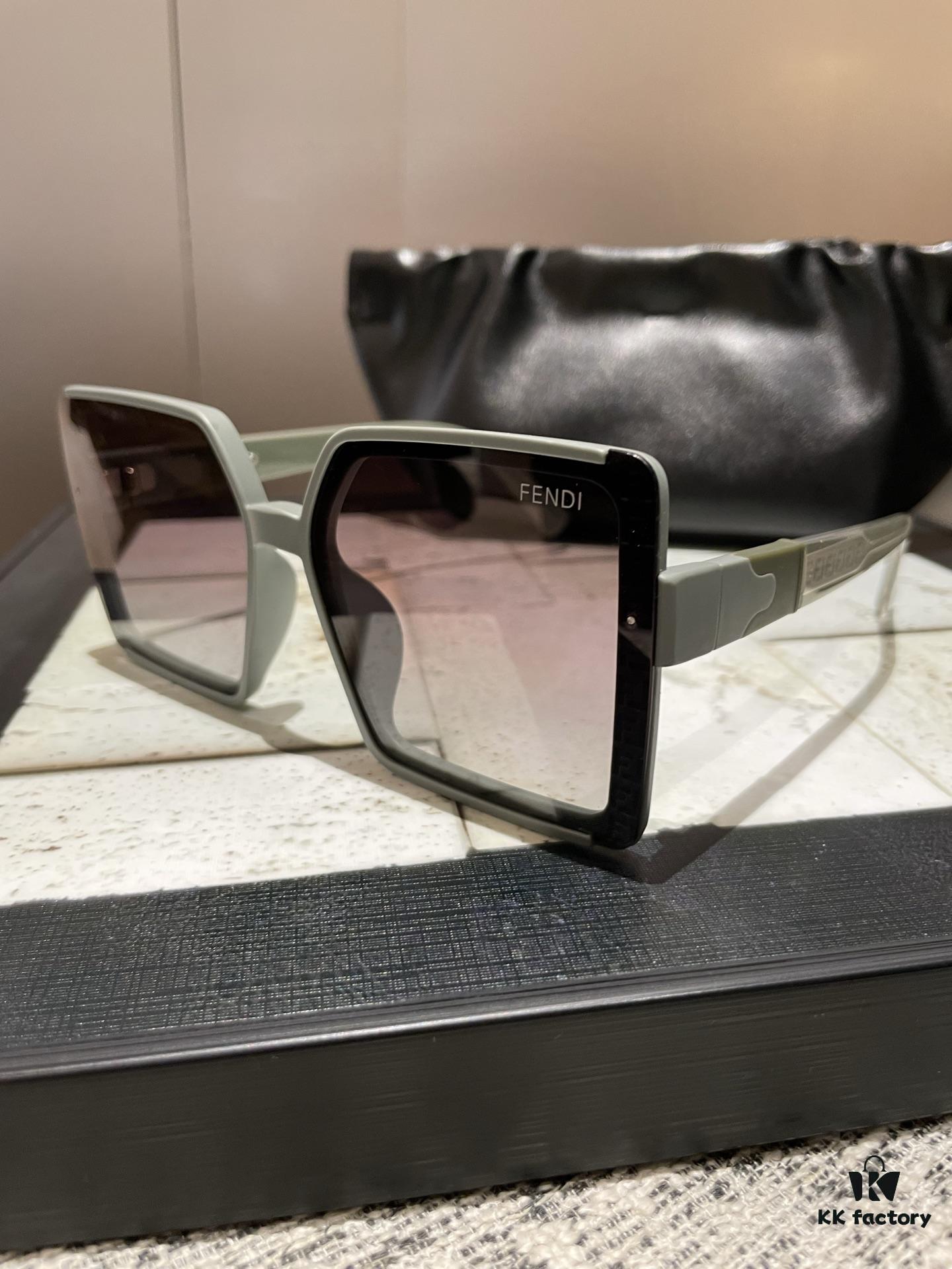 Fendi 💫 Polarized 💫 Fashionable and Elegant Sunglasses for Women