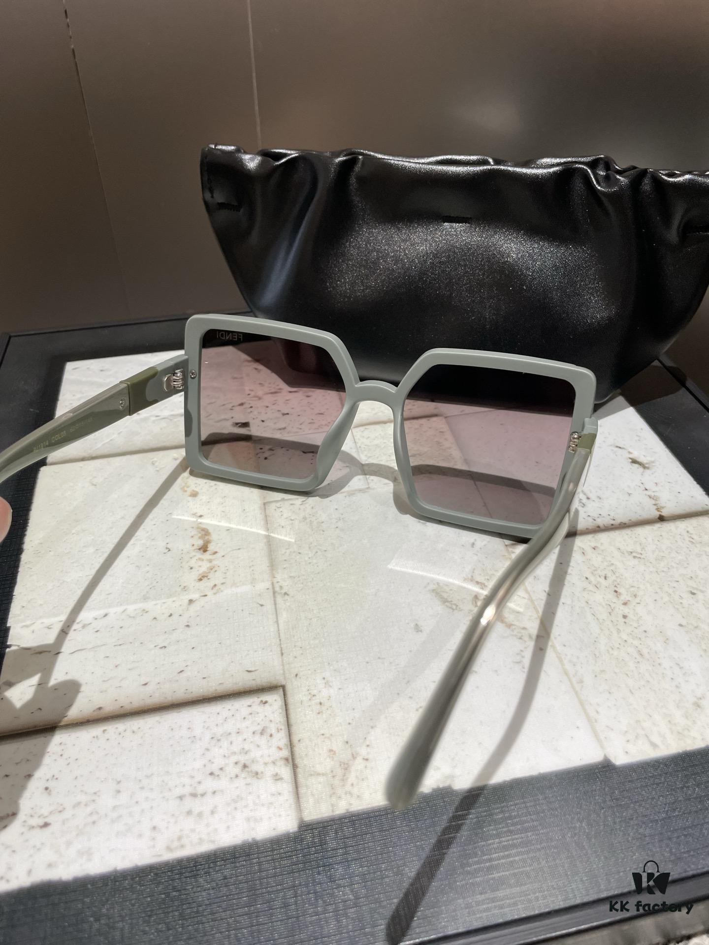 Fendi 💫 Polarized 💫 Fashionable and Elegant Sunglasses for Women