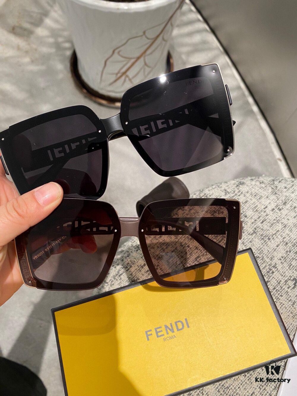 Fendi Postaloy Resin Polarized Sunglasses 😎 New Style Chic Sun Glasses to Reduce Glare, Block Harmful Radiation 🥰 Essential for Travel, Outings, and Driving 🌸