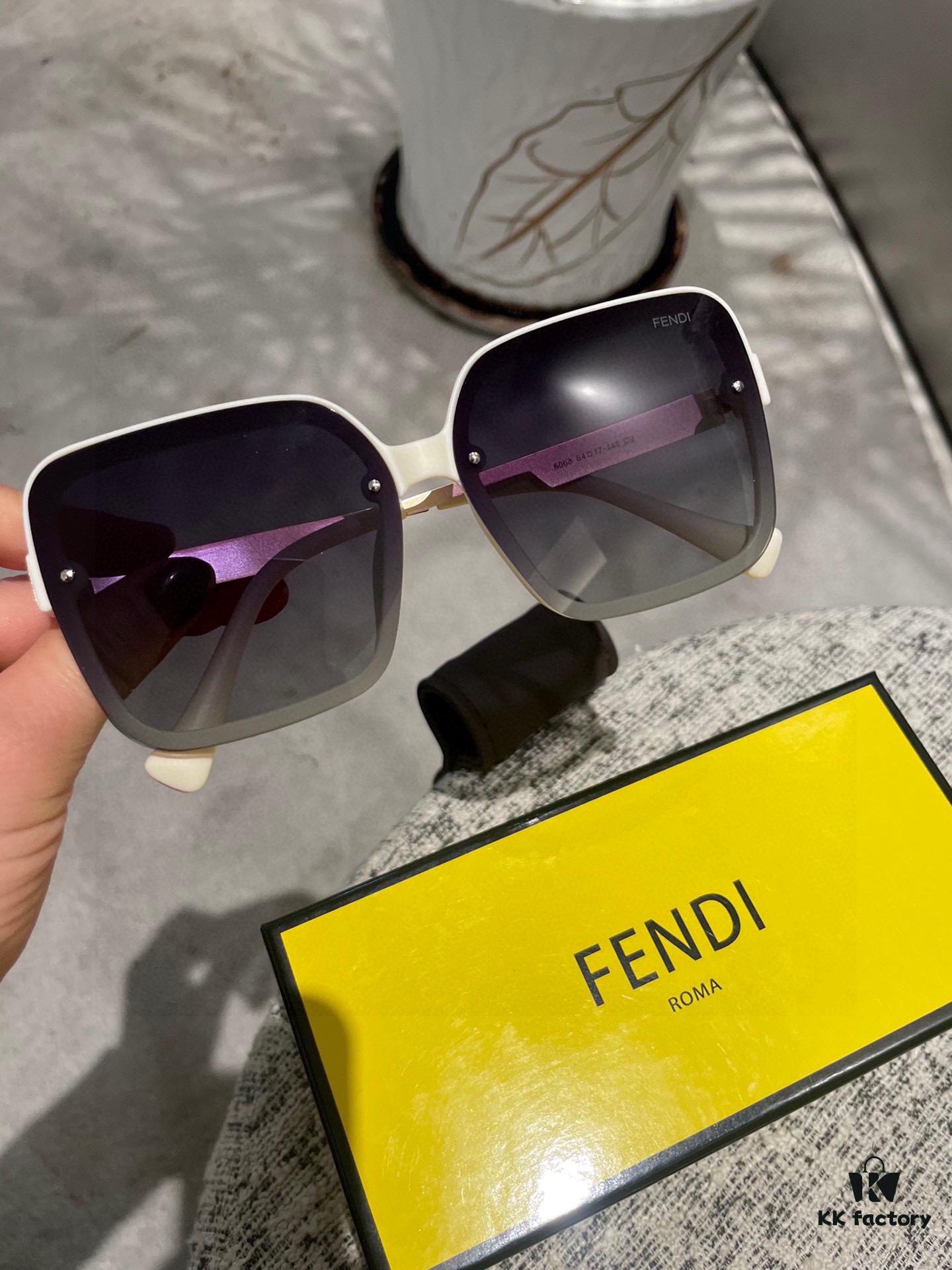 Fendi Women's Polarized Sunglasses 🕶️ Fashionable Face-Framing Luxury Style Trendy Design Recommended from Live Stream (6071)