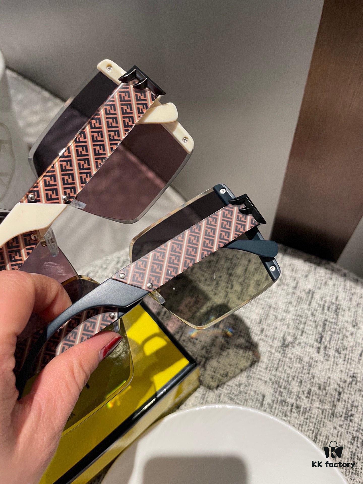 Fendi 💫 Polarized 💫 Fashionable and Elegant Sunglasses for Women