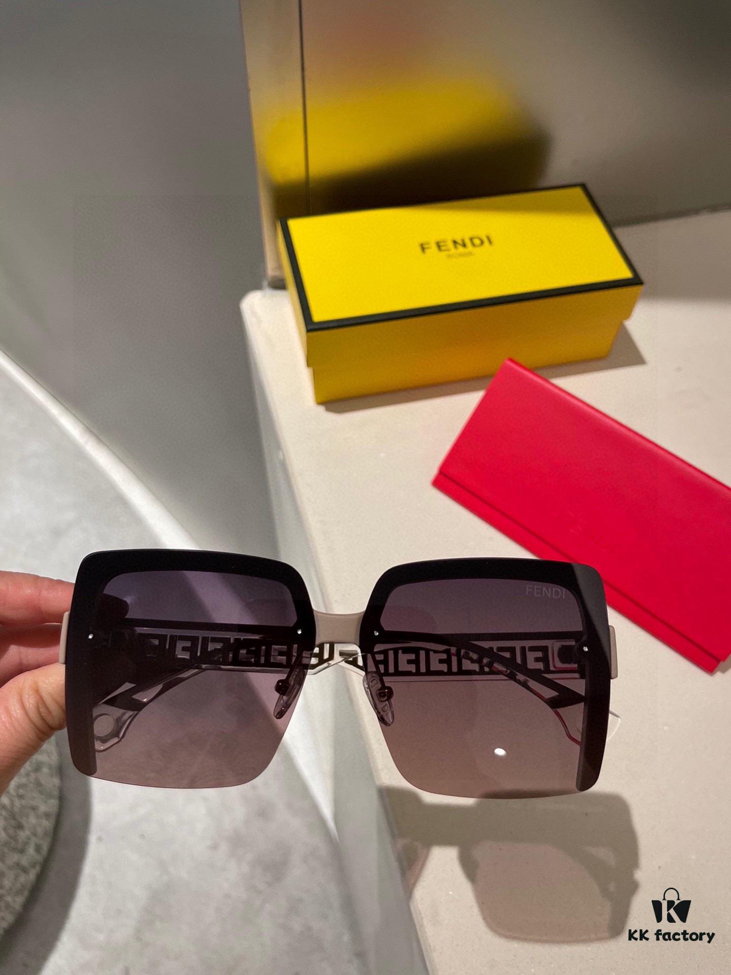 Fendi Women's High-Definition Thickened Nylon Sunglasses (Nylon Series) 🕶️ High-Quality TR-90 Frame, Stylish and Versatile!