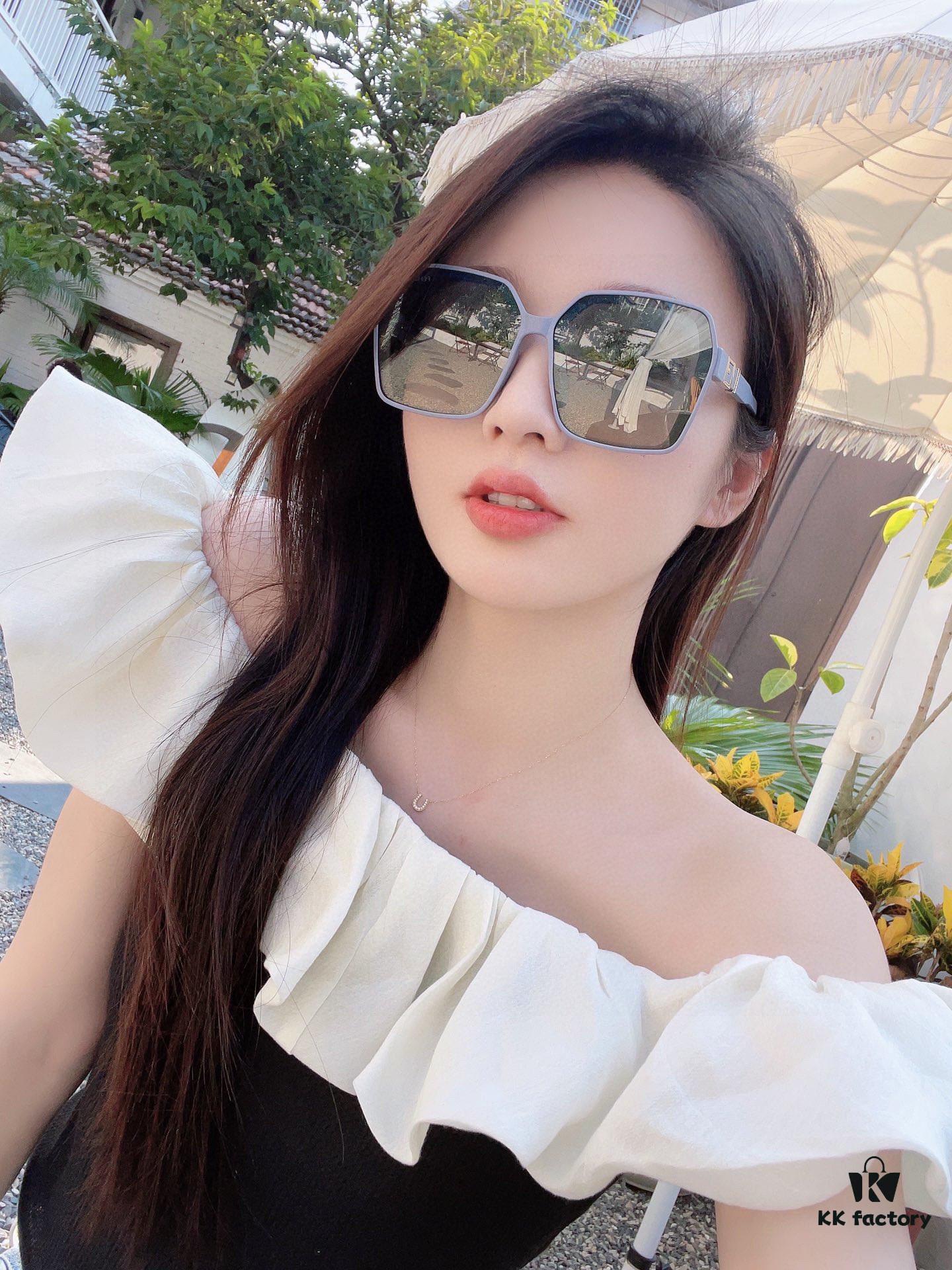 Fendi Women's Polarized Sunglasses 🕶️ Fashionable Face-Framing Designer Style Trendy Sunglasses Live-Stream Recommended Model (6109)