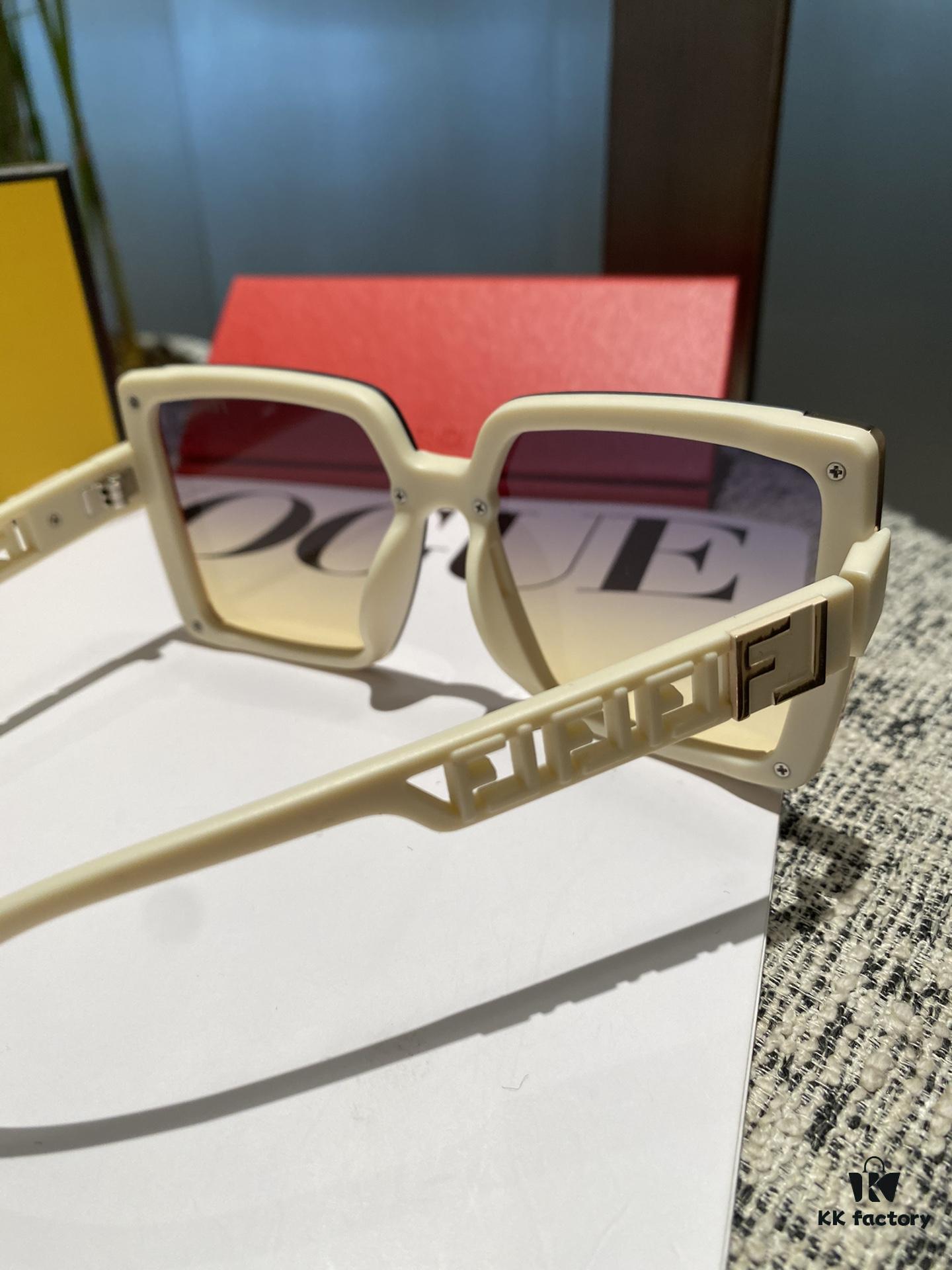 Fendi💌 Polarized Resin Sunglasses😎 New Style Chic Sun Glasses Reduce Glare, Block Harmful Radiation, Essential for Travel and Daily Wear🌸 Perfect for Driving 🧐 Brand Philosophy - Trends Come and Go, but Style Remains 🥳 3001 Eyewear